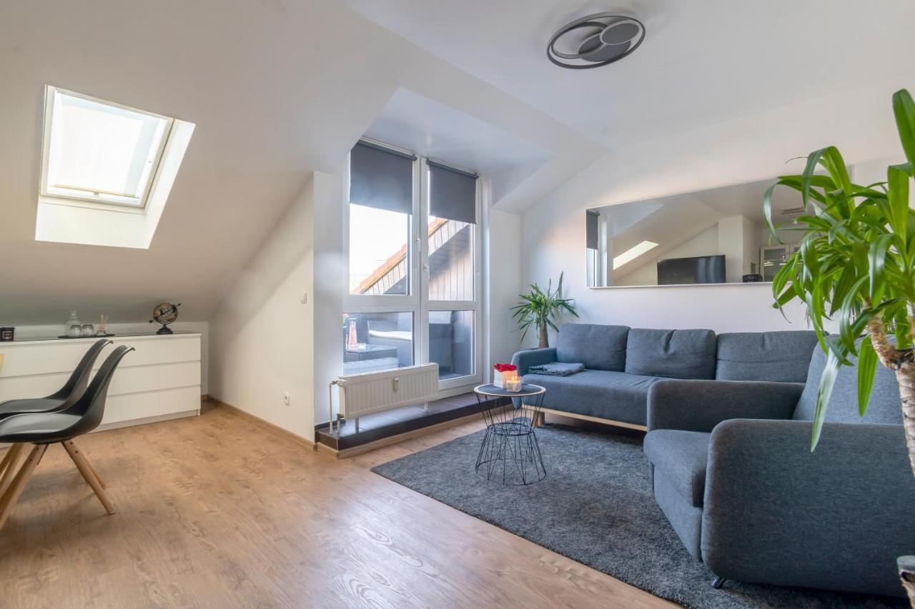 Stylish 2 Room Maisonette Hannover - Contactless Check-In Экстерьер фото